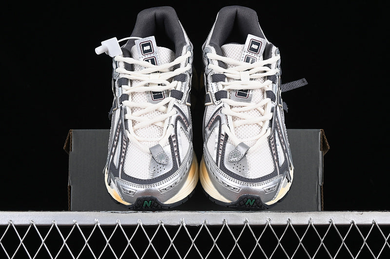 New Balance 1906A - Silver Metallic