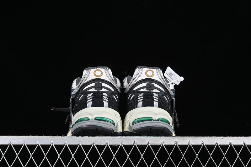 New Balance 1906A - Silver Metallic