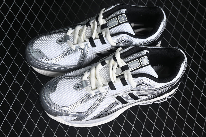 New Balance 1906R - Silver Black