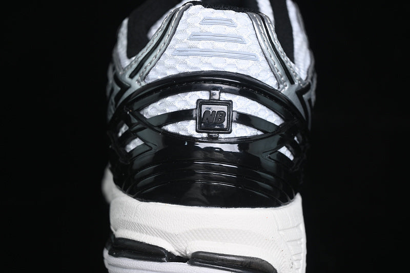 New Balance 1906R - Silver Black