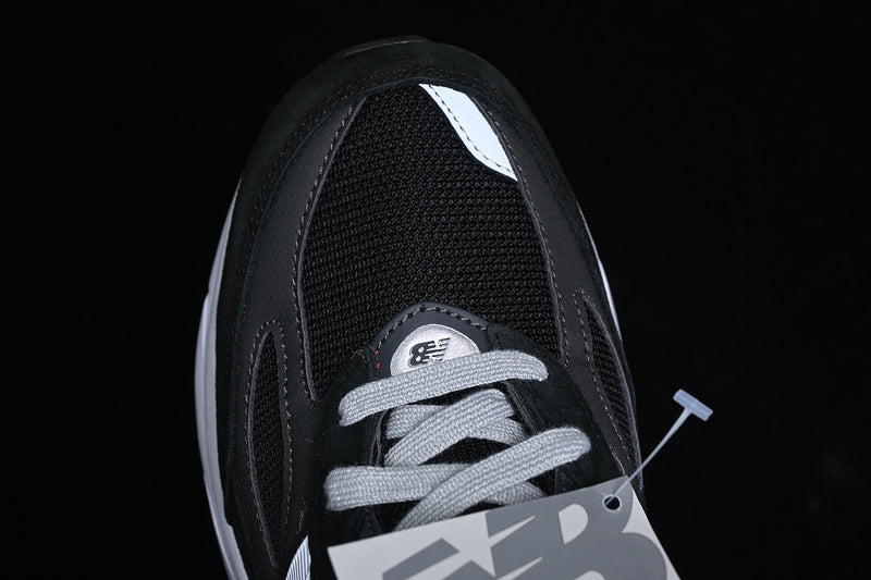 New Balance 990 V6 - Black Grey
