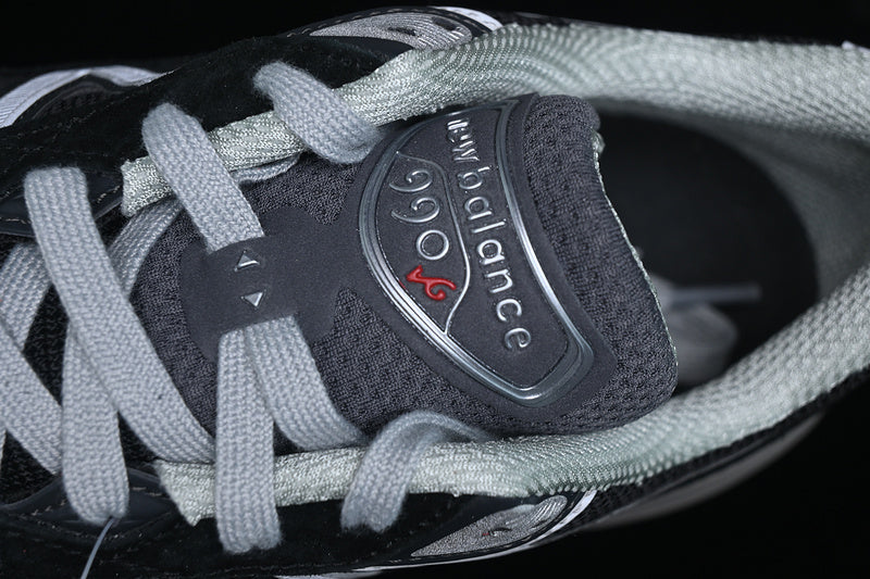 New Balance 990 V6 - Black Grey