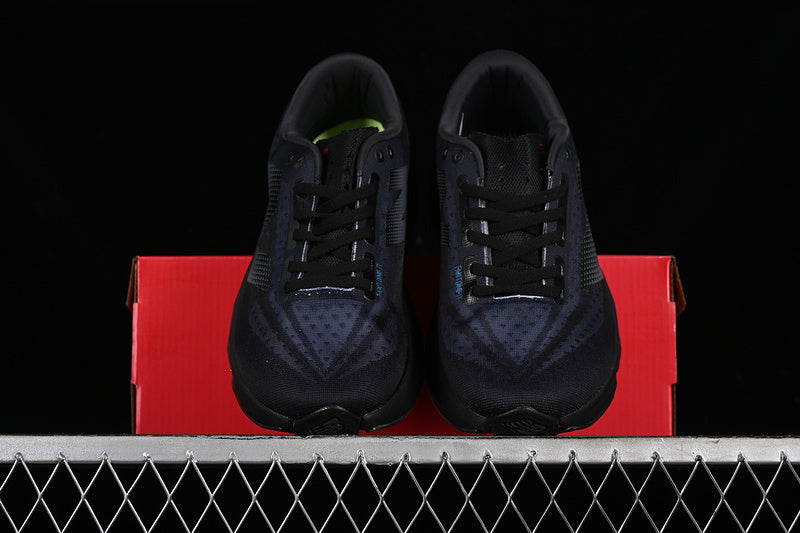 New Balance FuelCell Rebel v4 - Magnet Black