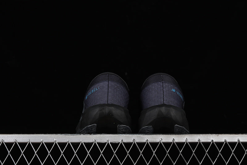 New Balance FuelCell Rebel v4 - Magnet Black