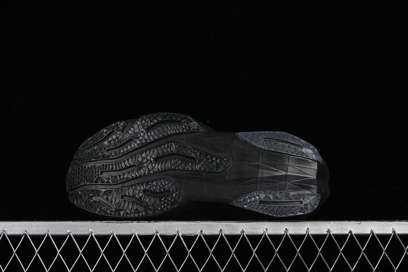 New Balance FuelCell Rebel v4 - Magnet Black
