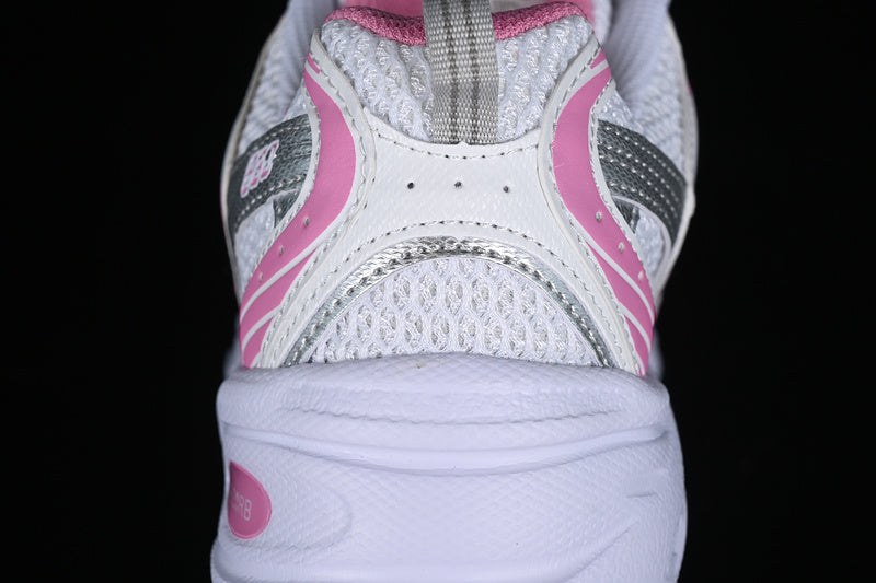 New Balance 530 - White Pink