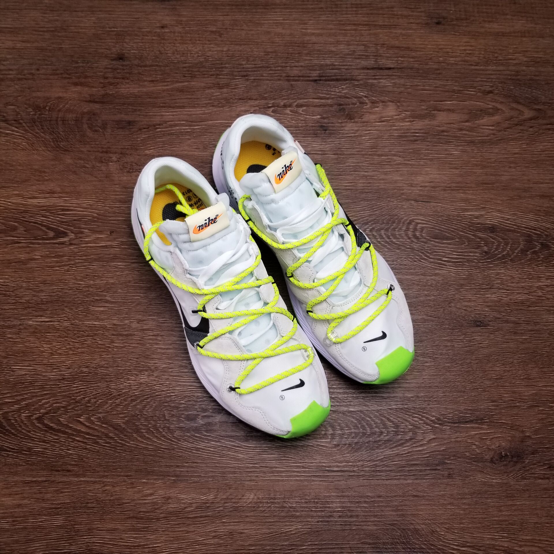 Off-White x NikeUnisex Zoom Terra Kiger 5 - White