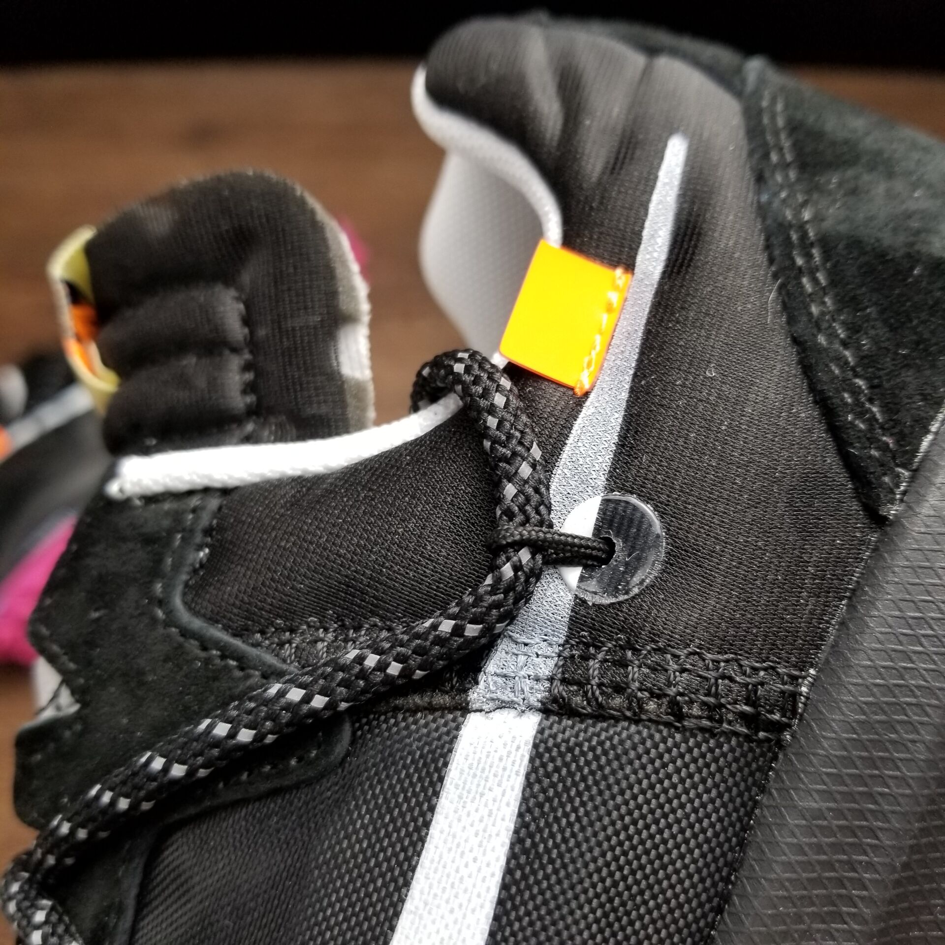 Off-White x NikeUnisex Zoom Terra Kiger 5 - Black