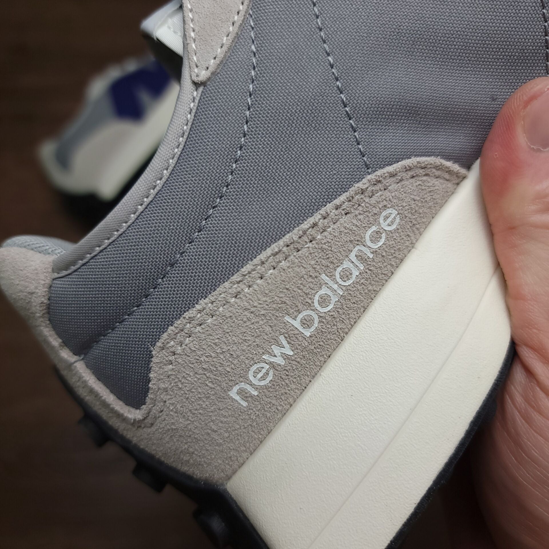 New Balance 327 - Grey/Purple