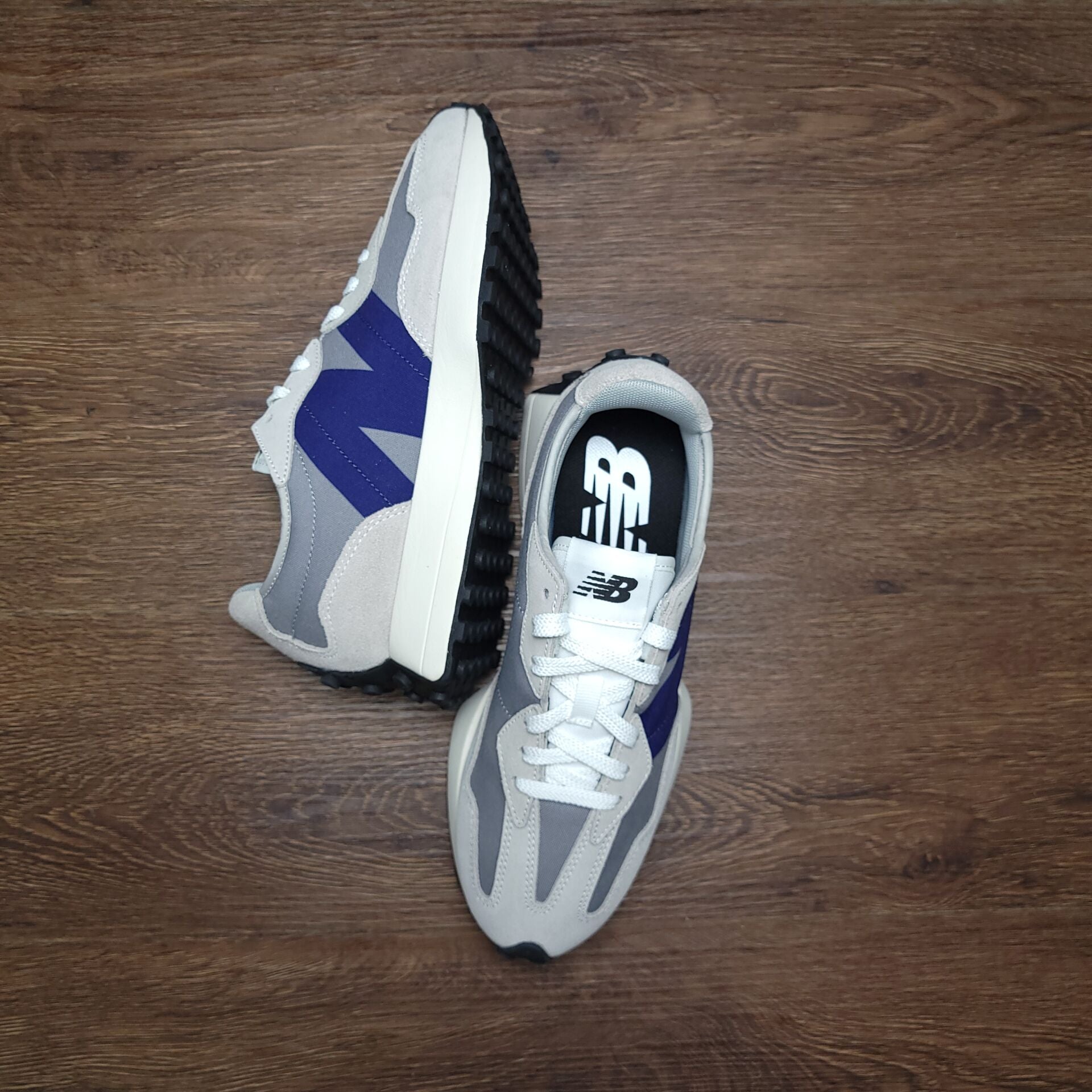 New Balance 327 - Grey/Purple