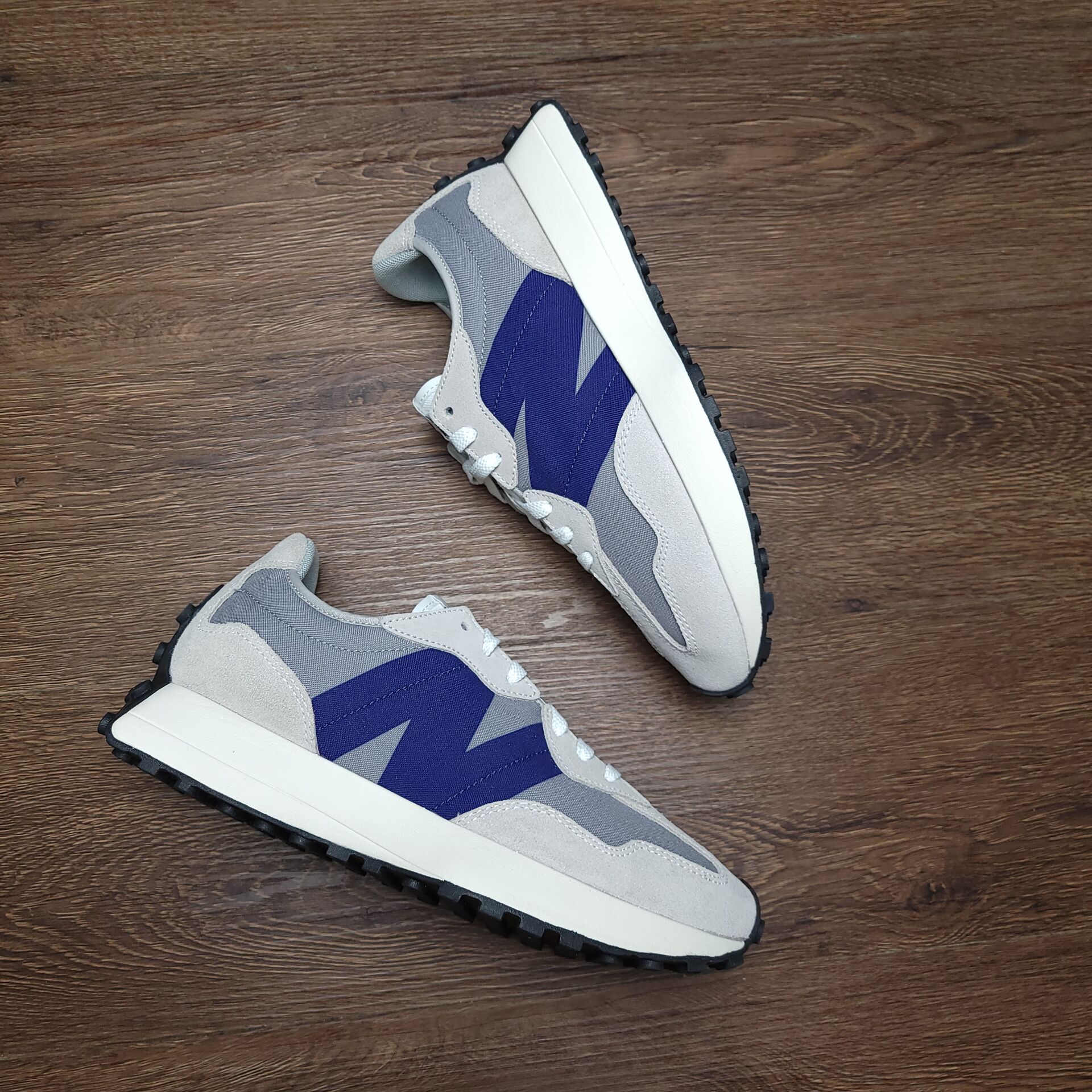 New Balance 327 - Grey/Purple