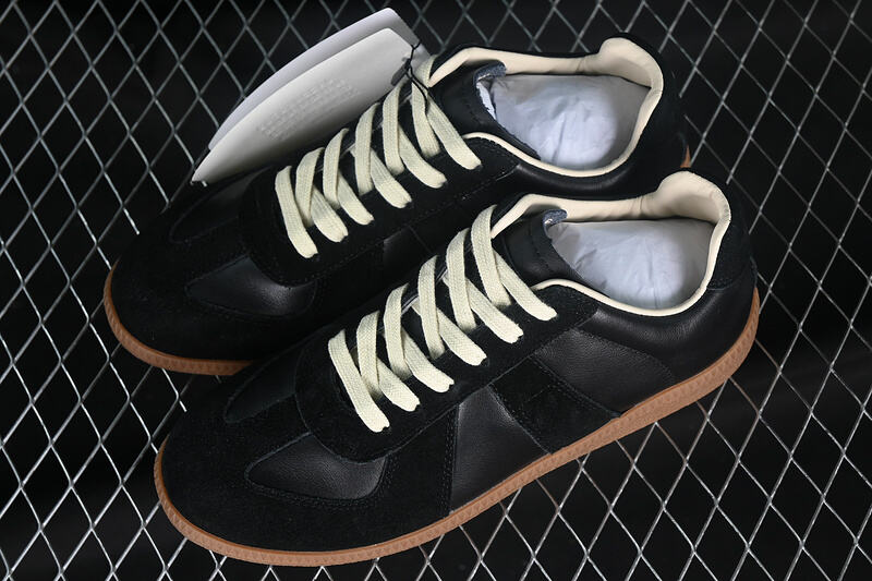 Maison Margiela Replica - Black Gum