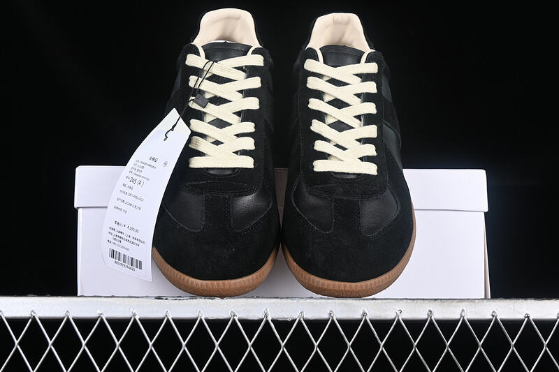 Maison Margiela Replica - Black Gum