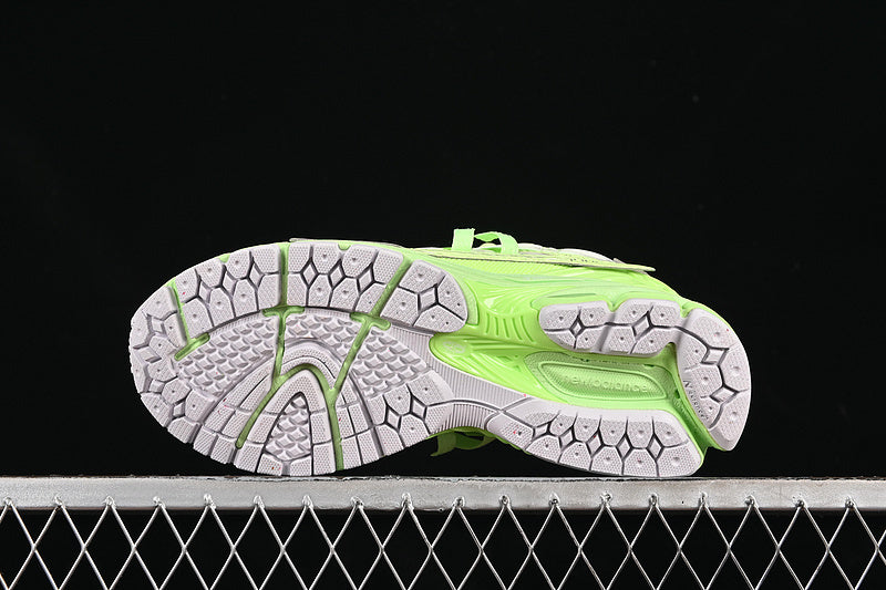 New Balance 1906A - Neon Green