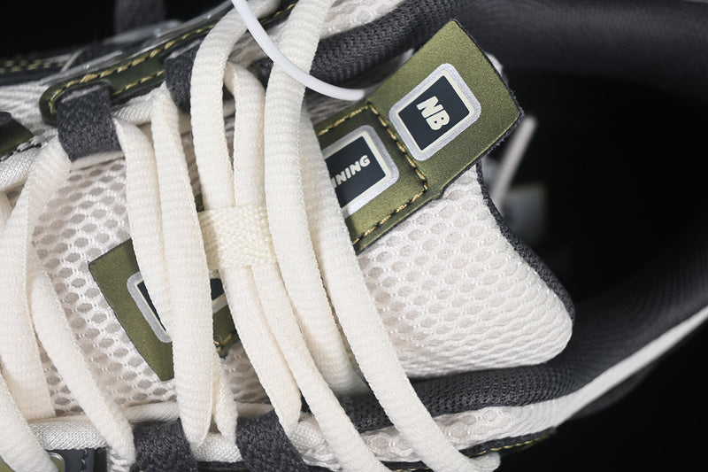New Balance 1906A - Olive Sea Salt