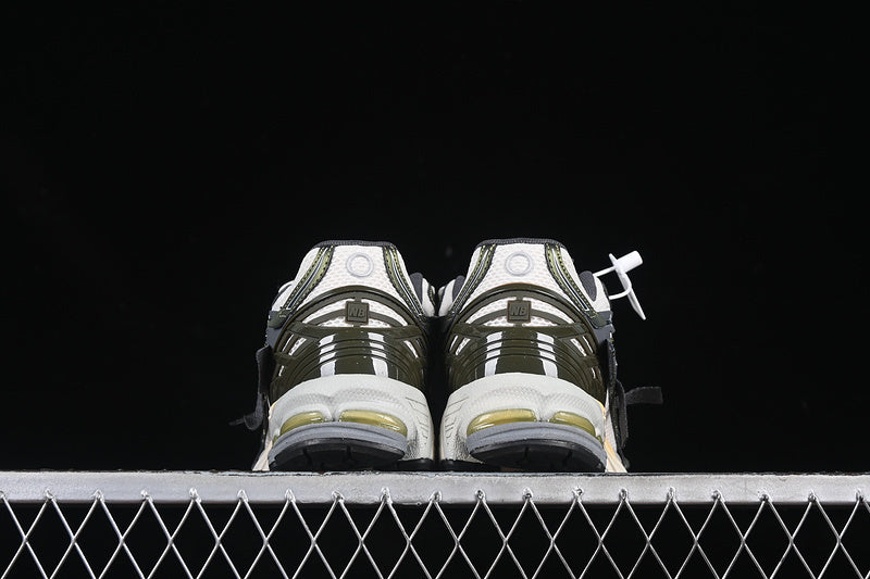 New Balance 1906A - Olive Sea Salt