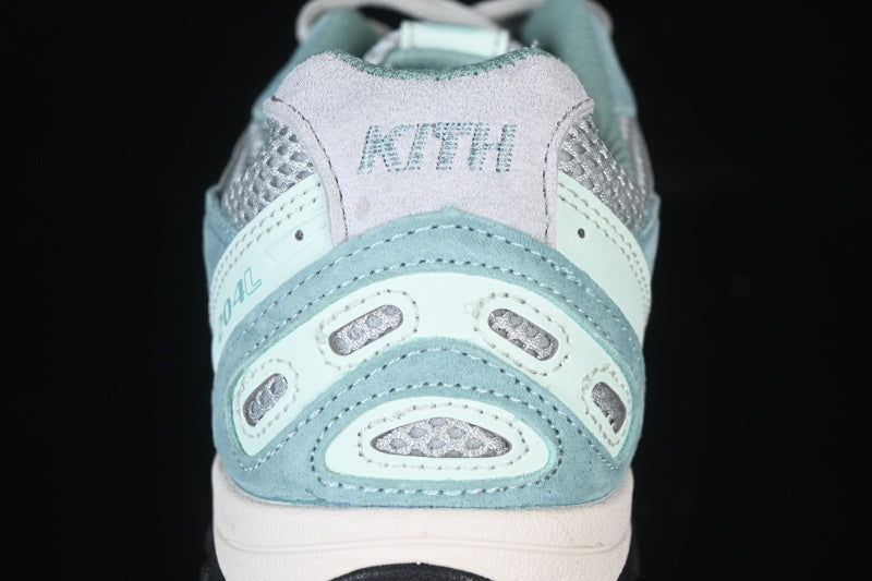 New Balance 204L - Green Silver