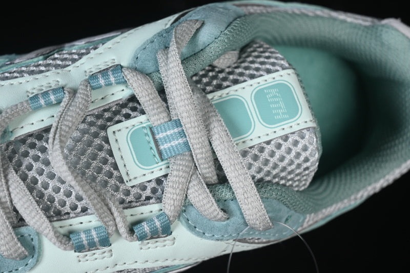 New Balance 204L - Green Silver