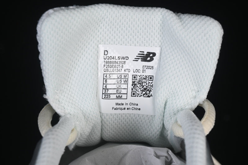 New Balance 204L - Silver Metallic Black