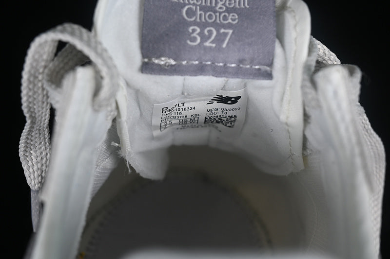 New Balance 327 - Moonbeam Grey