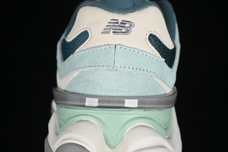 New Balance 9060 - Salt Marsh
