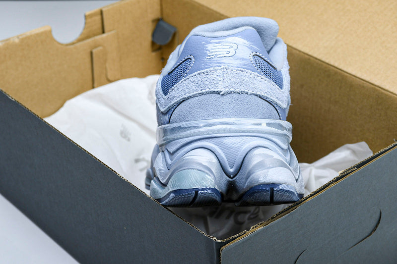 New Balance 9060 - Grey Moon
