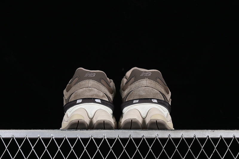 New Balance 9060 - Mushroom Brown