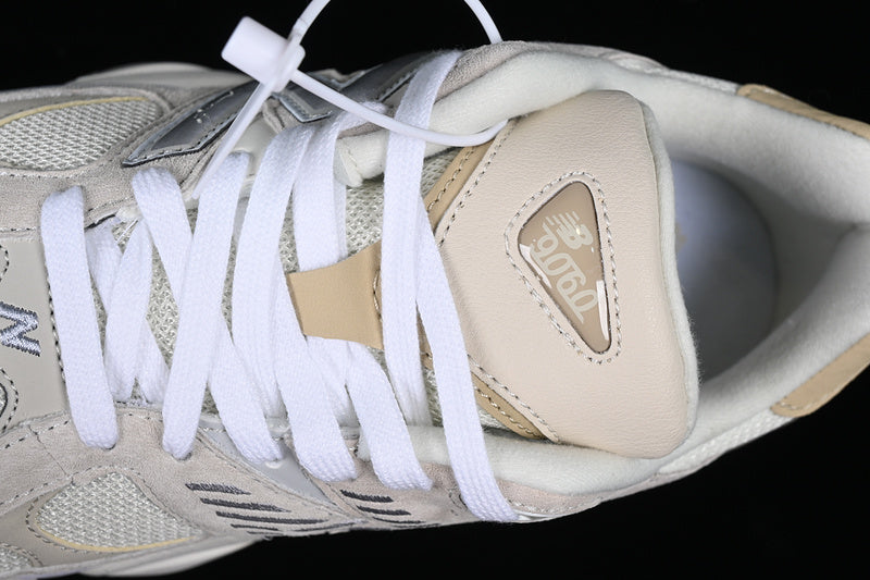 New Balance 9060 - Turtledove