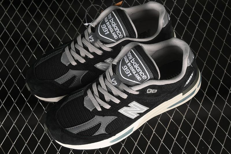 New Balance 991V2 - Black