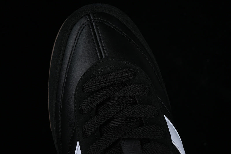 New Balance RC42 - Black White Gum