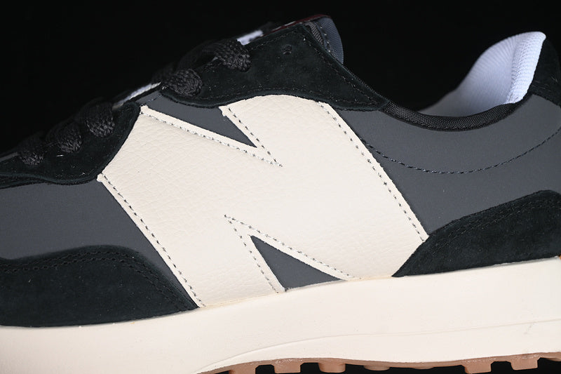 New Balance 327 - Black Moonbeam