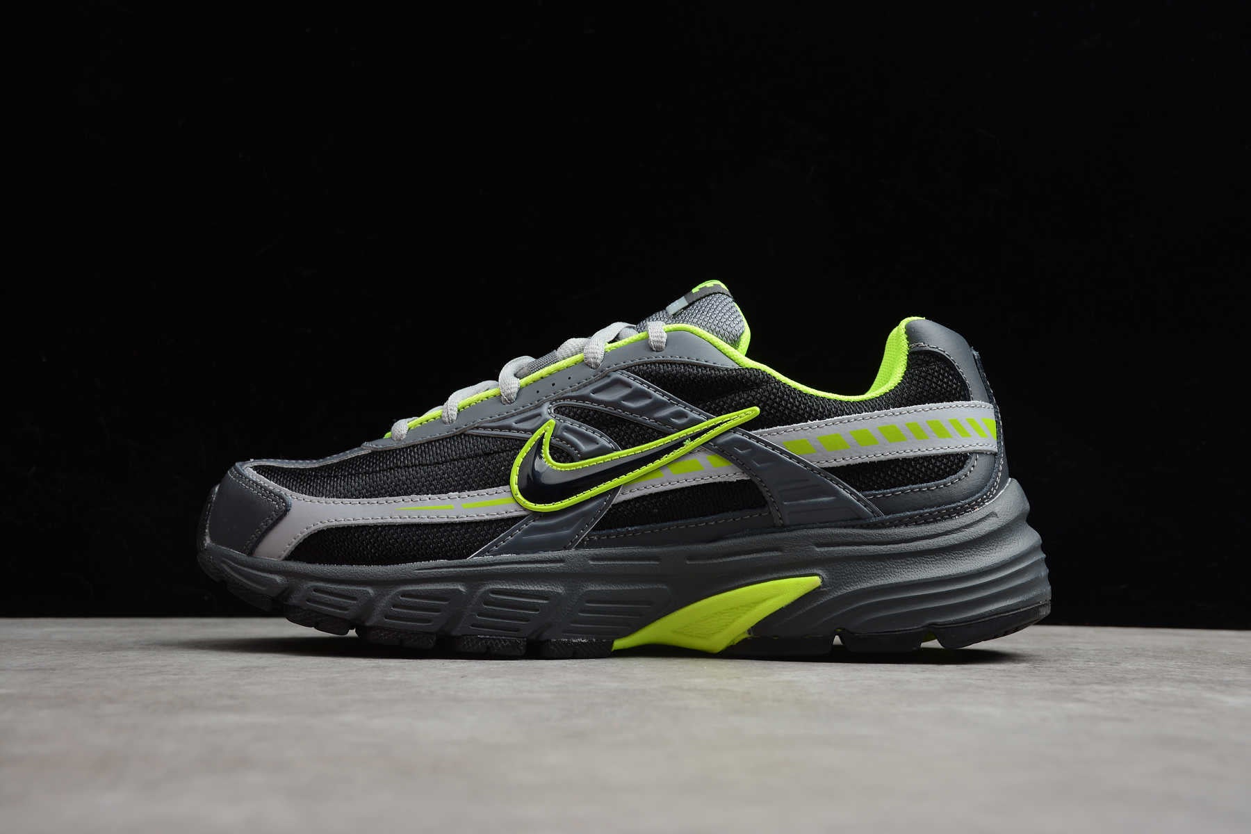 NikeUnisex Initiator - Black/Grey