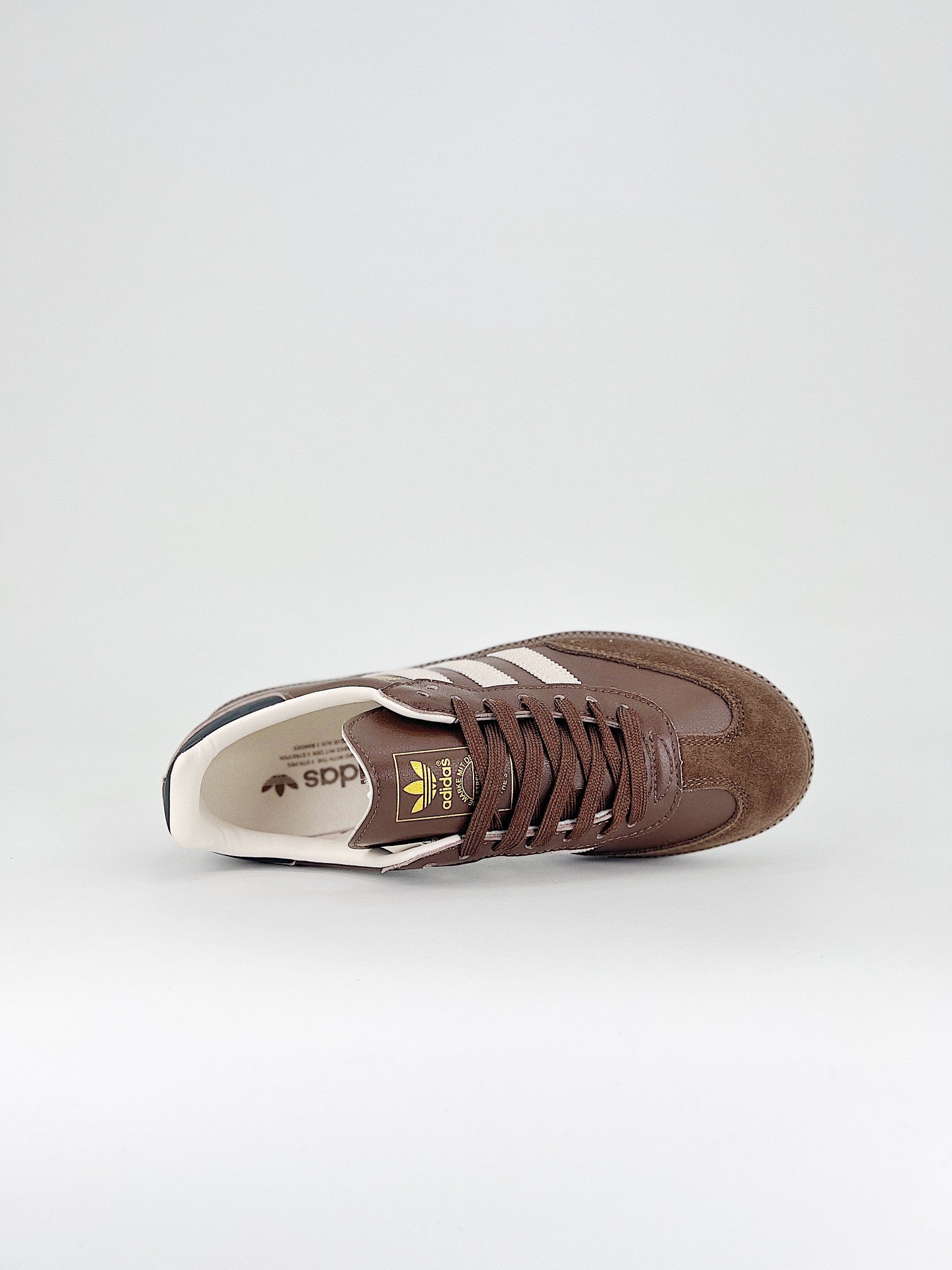 adidasUnisex Samba - Clay Brown