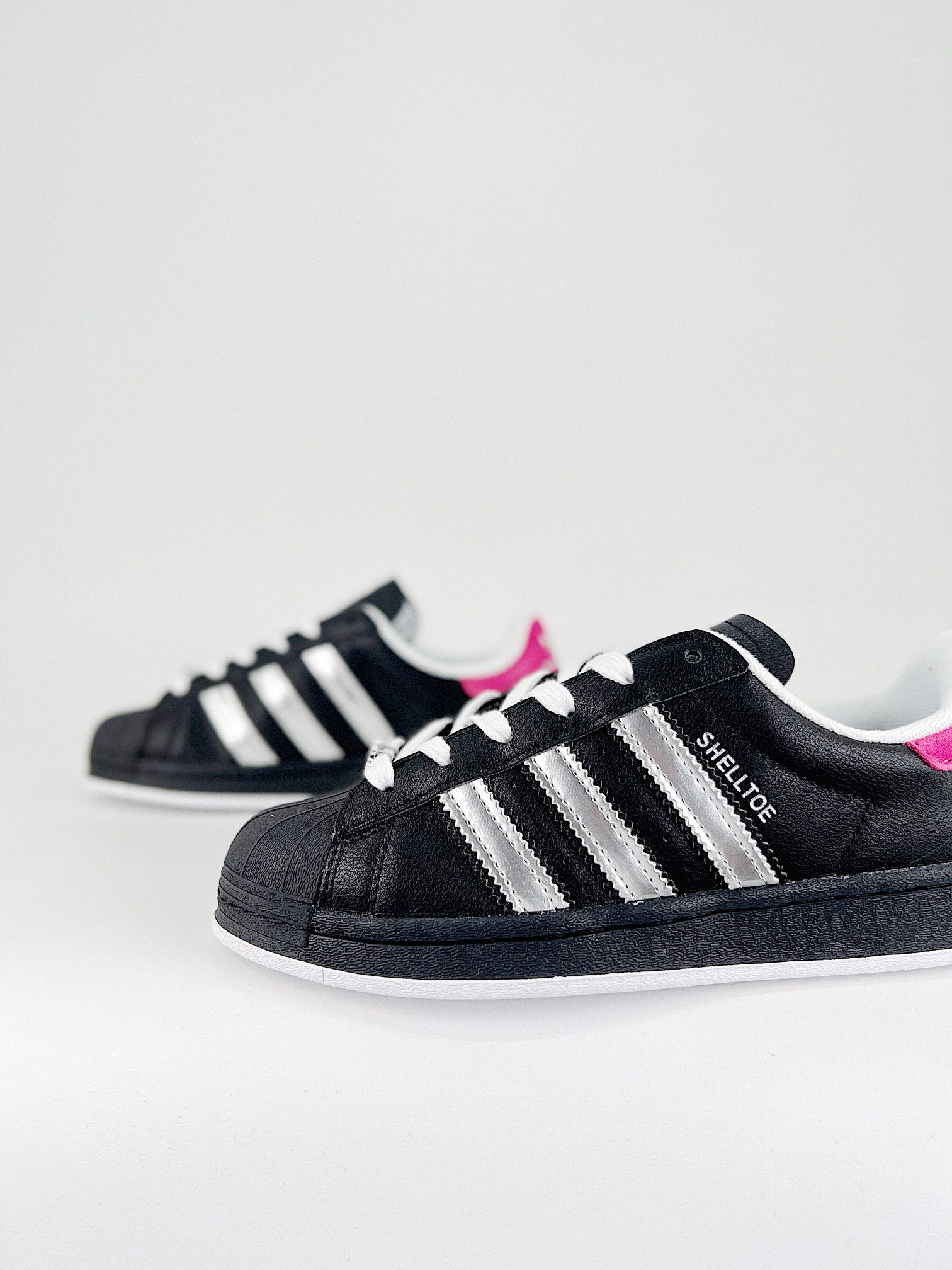 TMNT x adidasUnisex Superstar Shelltoe Shredder - Black