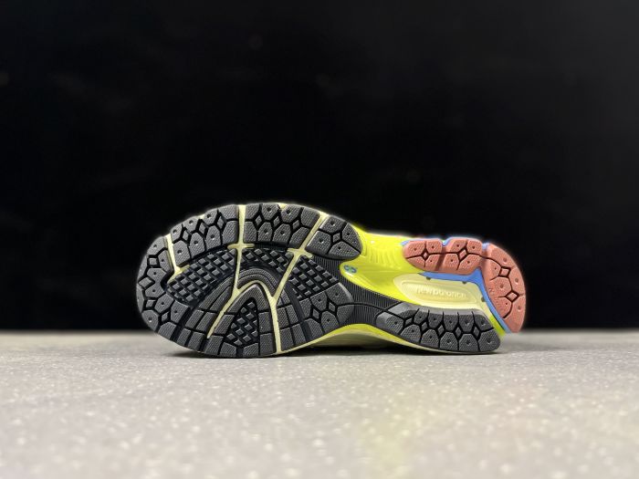 New Balance 1906R - Dawn Glow