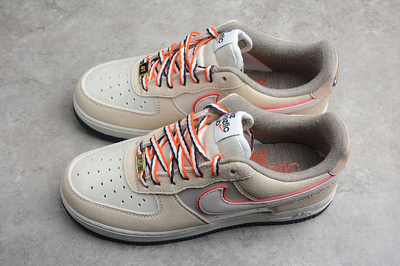 NikeUnisex Air Force 1 AF1 Low Athletic Club - Sail