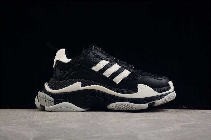adidas x Balenciaga Triple S - black/white