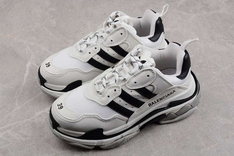 Balenciaga x adidasUnisex Triple S - White/Black