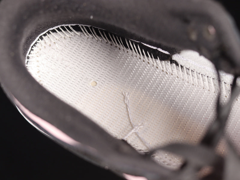 NikeUnisex Dunk Low - Pink Foam /Black