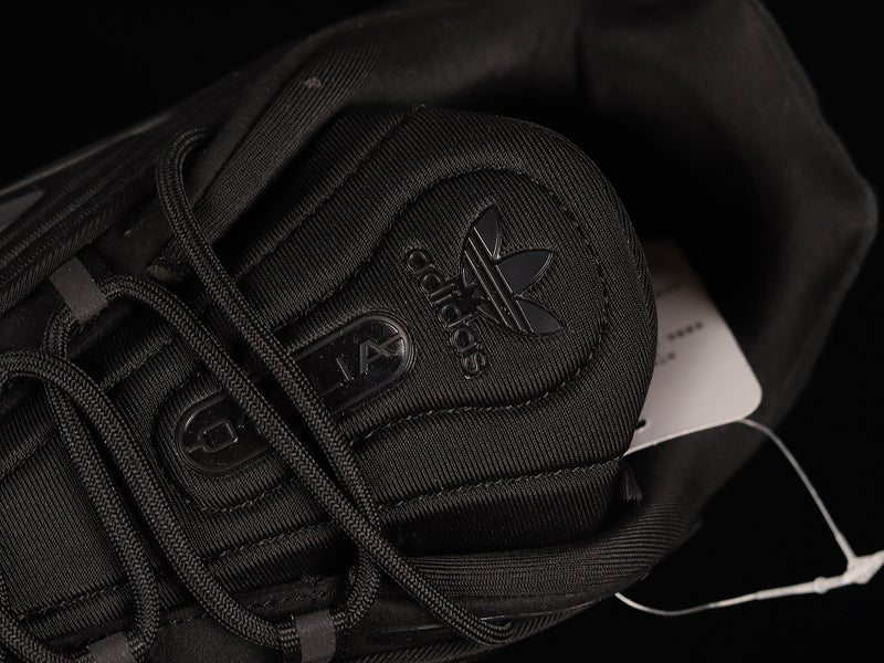 adidasMens Ozelia - Triple Black