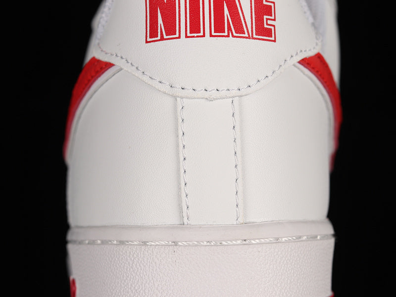 NikeUnisex Air Force 1 AF1 Low '07 - White/Gym Red