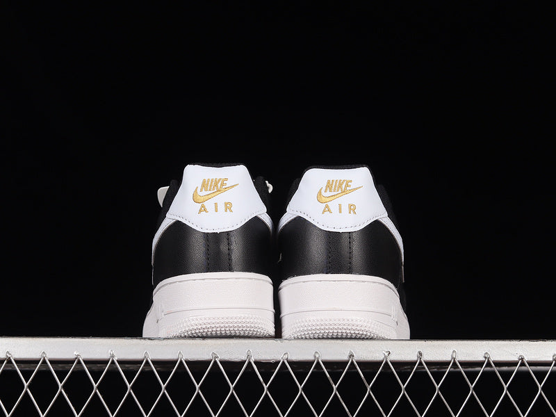 NikeUnisex Air Force 1 AF1 Essential - Black/White