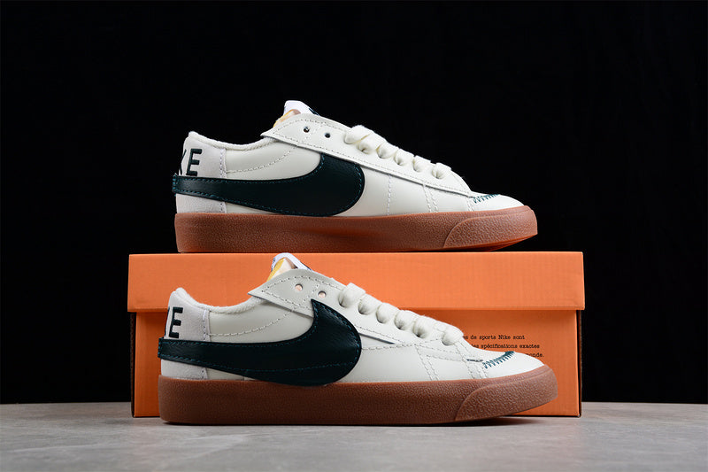 NikeMens blazer 77 jumbo low - white/green