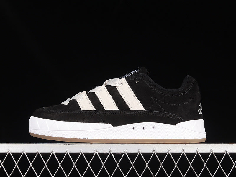adidasUnisex Adimatic - Core Black