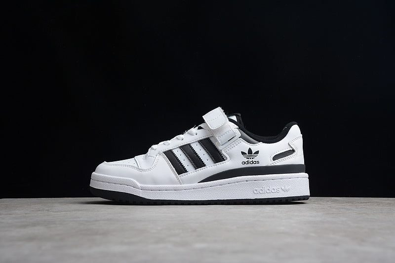 adidasUnisex Forum Low - White/Black