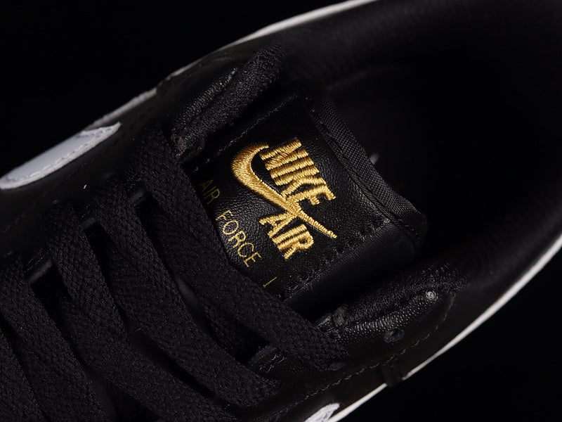 NikeUnisex Air Force 1 AF1 Essential - Black/White