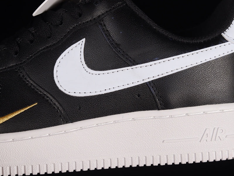 NikeUnisex Air Force 1 AF1 Essential - Black/White