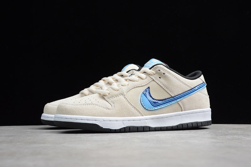 NikeMens Sb Dunk Low - Truck It