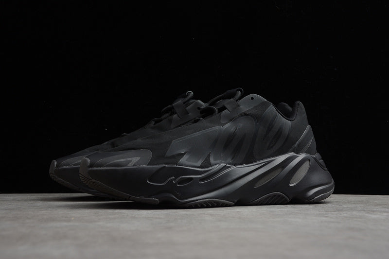 adidasUnisex Yeezy Boost 700 MNVN - Triple Black
