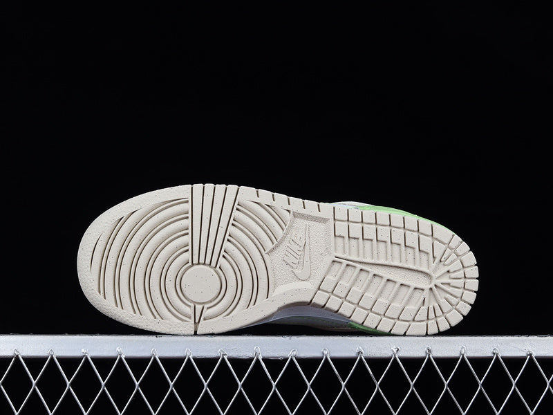 NikeUnisex Dunk Low Disrupt 2 - Green Snake